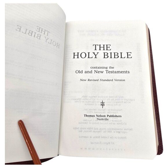 Red Holy Bible New Revised Standard Version Red Letter Cokesbury w/ Study Helps - Picture 14 of 16